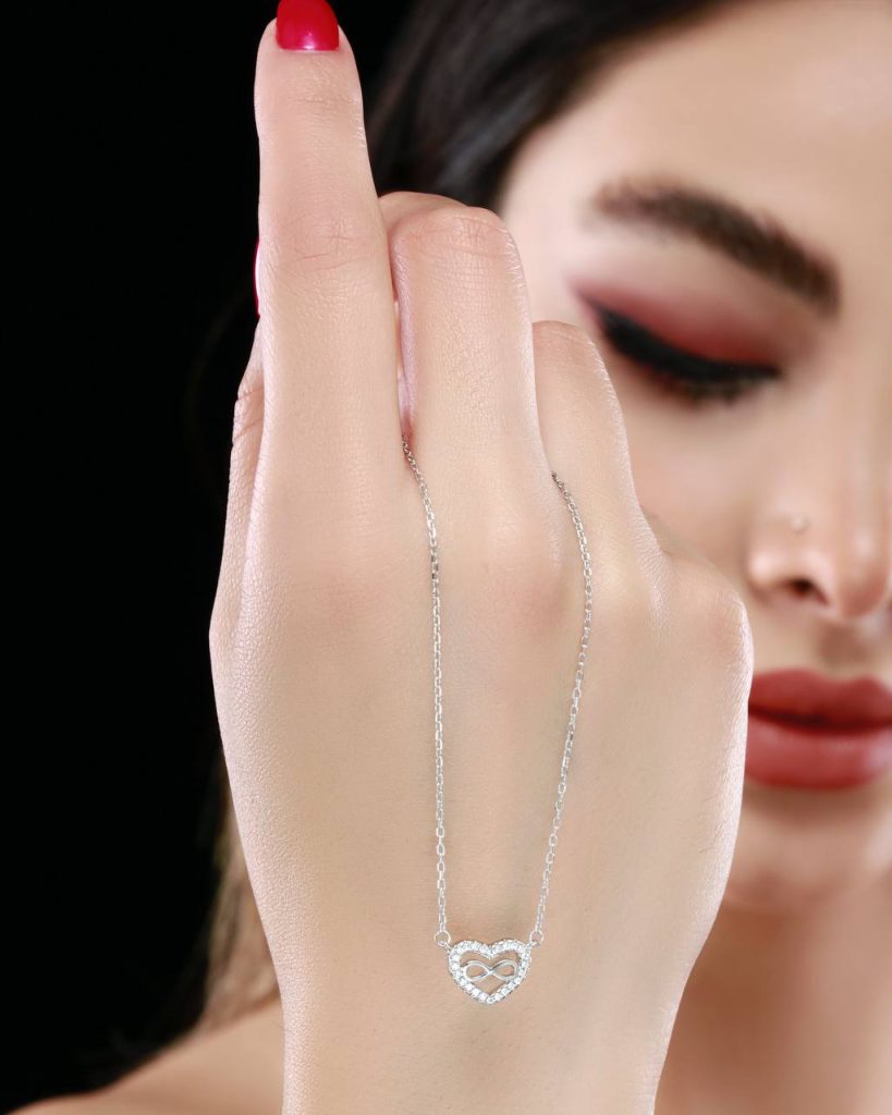 آویز نقره بی نهایت
