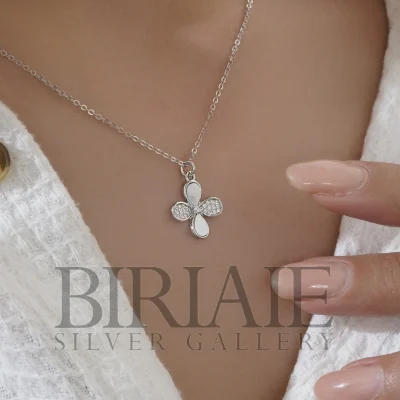 گردنبد گل صدفی نقره